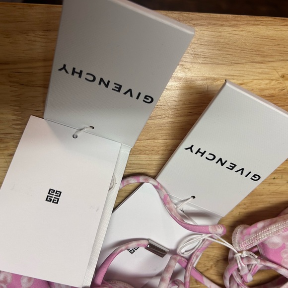 Givenchy Bikini Set - Picture 14 of 14